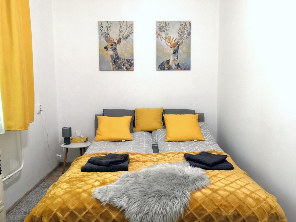 Belvarosi Lux Apartman Вашарошнамень Экстерьер фото