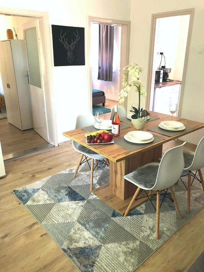 Belvarosi Lux Apartman Вашарошнамень Экстерьер фото
